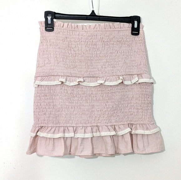 NEW Free the Roses Stretchy Pink Tiered Smocked Ruffle Mini Skirt Size XS Womens - Picture 1 of 5